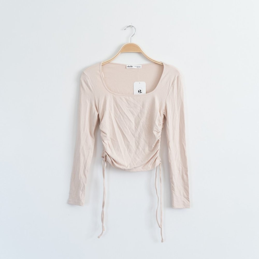 NWT Elodie Womens Ruched Side Tan Scoop Neck Long Sleeve Crop Top Size Medium